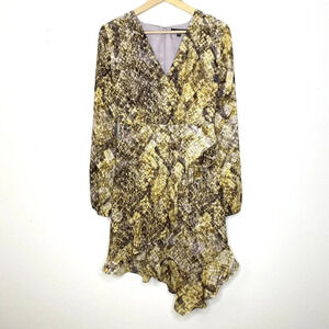 Guess Tiered Ruffle Handkerchief Hem Dress Size 2 Long Sleeve Cinched Cuff